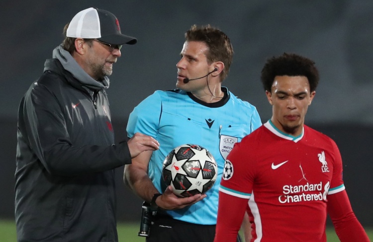 [中超]高天意头球制胜 上海申花继续领跑